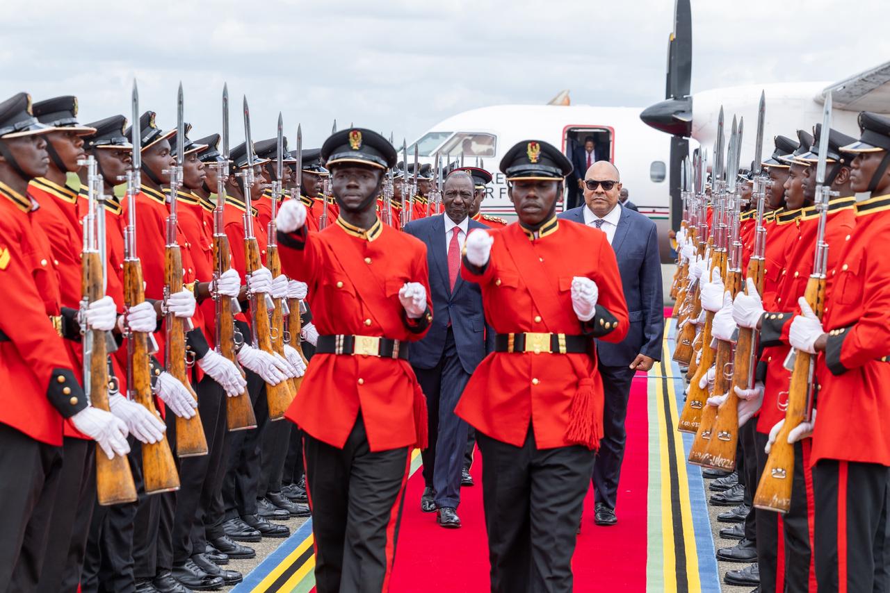 [PHOTOS] William Ruto Arrives in Dar es Salaam for Two-Day State Visit ...